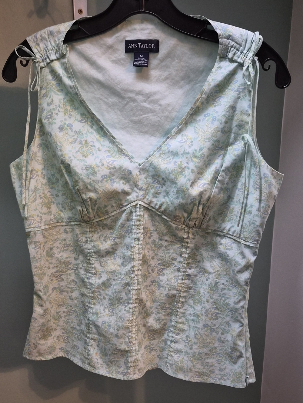 Ann Taylor Light Mint Floral V-Neck Tie-Shoulder Camisole